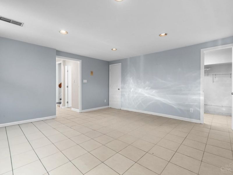 561 Milton Street, Unit O, Cincinnati, OH 45202 Photo 34
