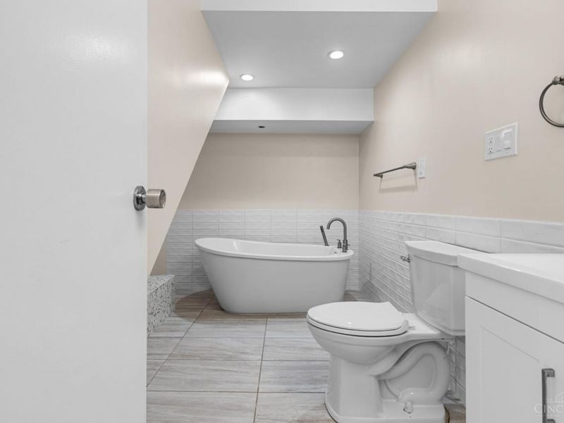 561 Milton Street, Unit O, Cincinnati, OH 45202 Photo 37