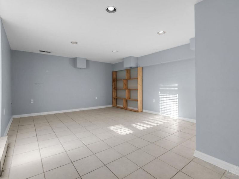 561 Milton Street, Unit O, Cincinnati, OH 45202 Photo 40