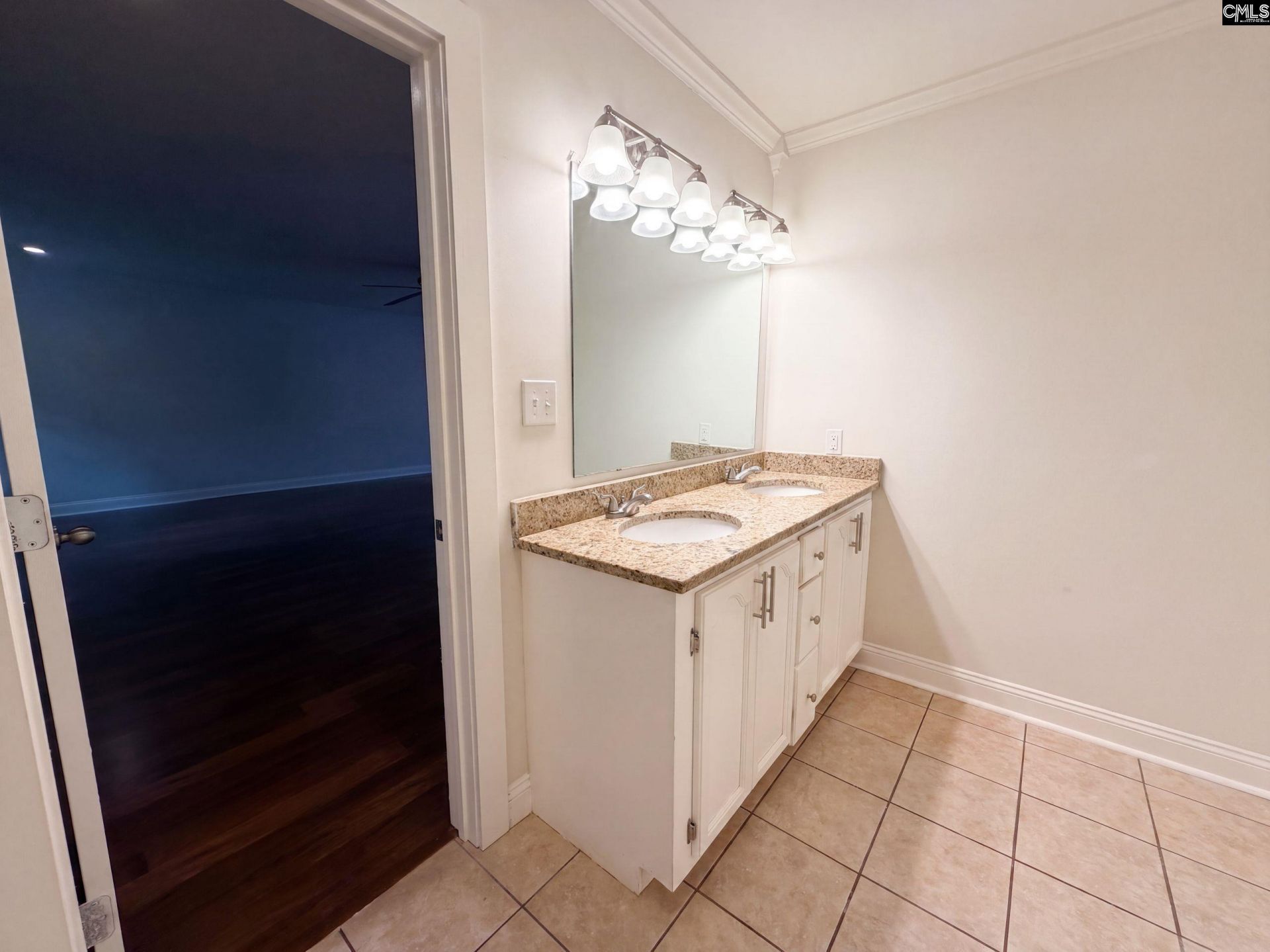 5710 Edgehill  Photo 12
