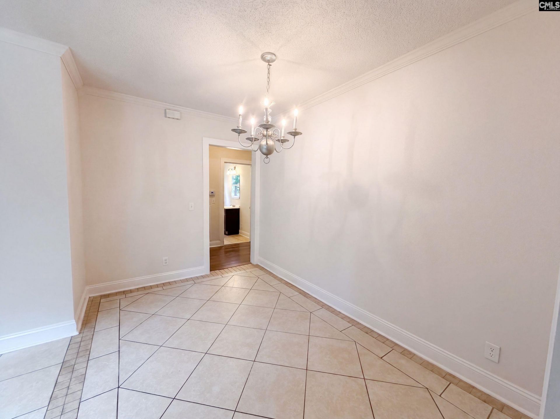 5710 Edgehill  Photo 6