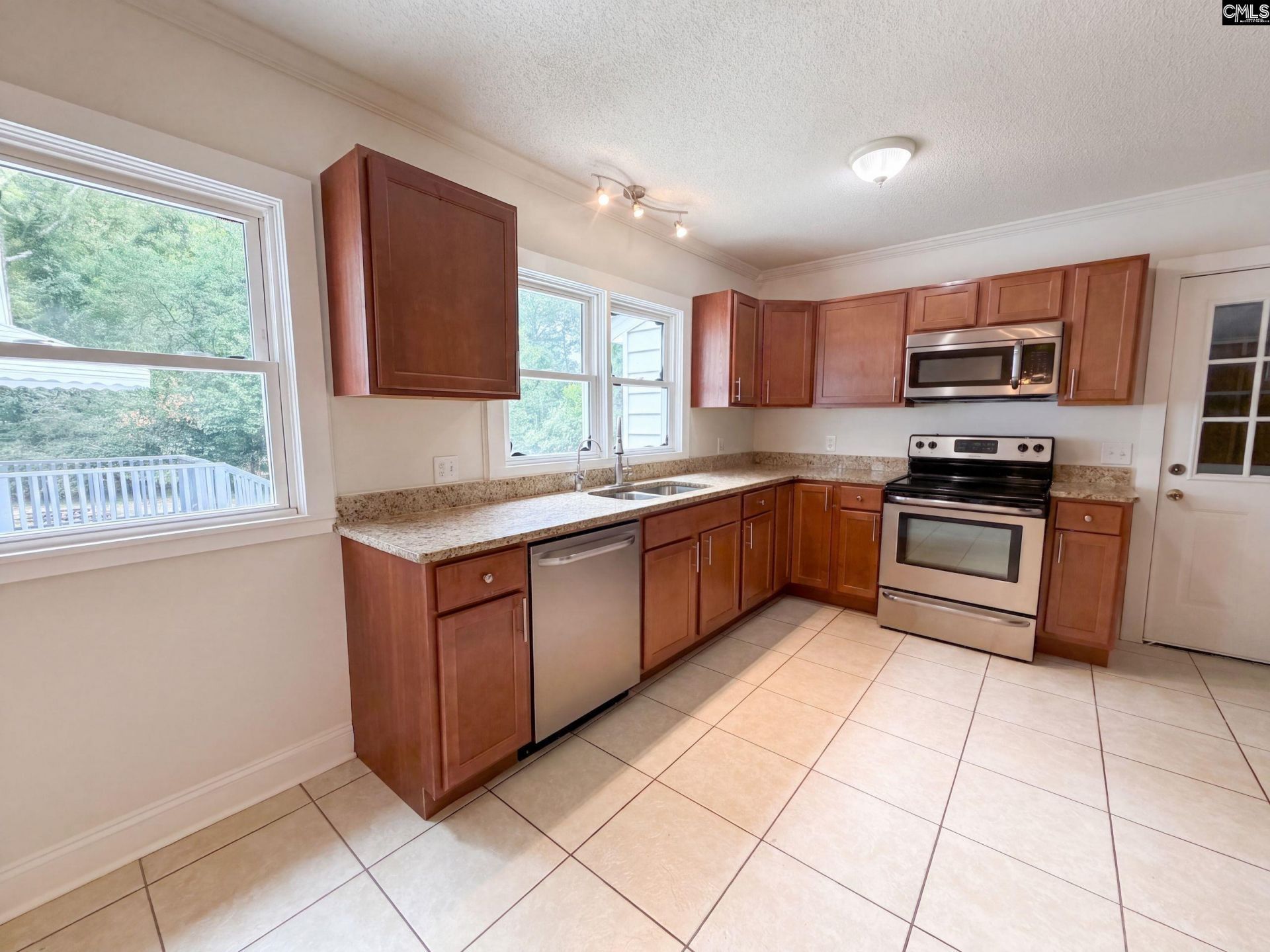 5710 Edgehill  Photo 7