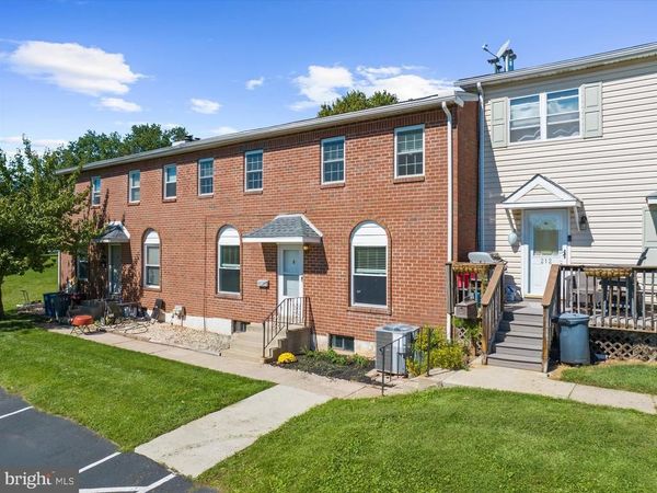 213 WHITPAIN HILLS, BLUE BELL, PA 19422