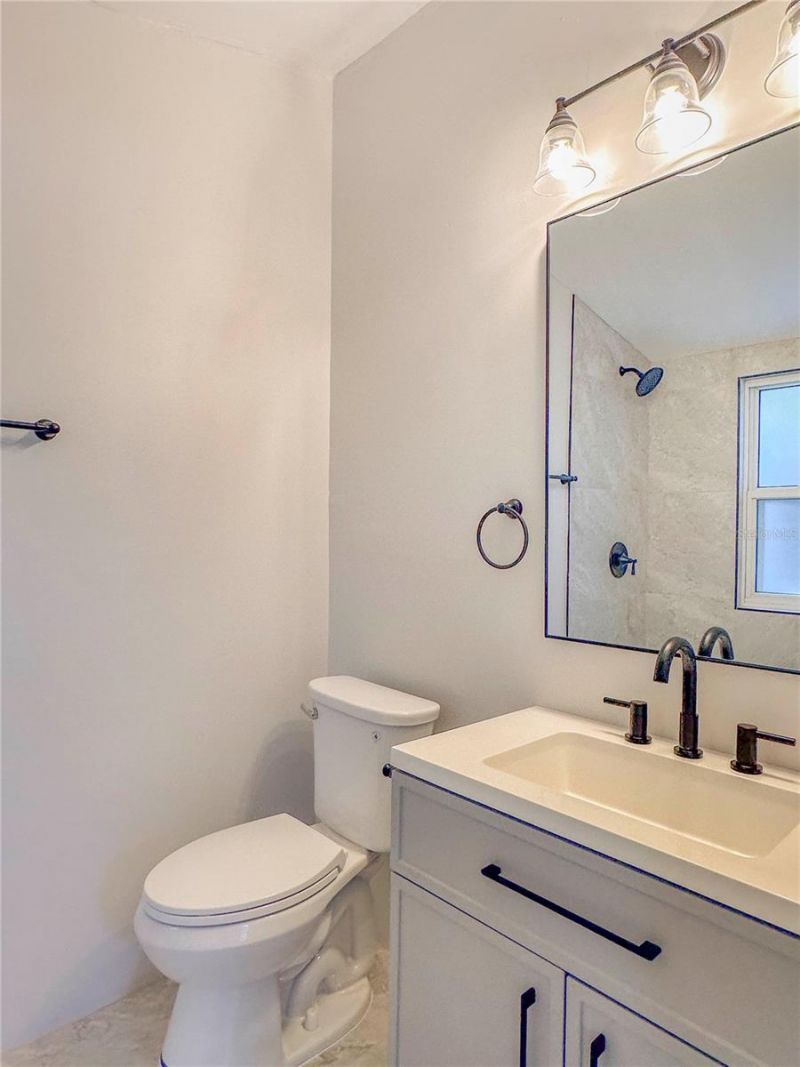 1818 Worrington Street, Unit 2, Sarasota, FL 34231 Photo