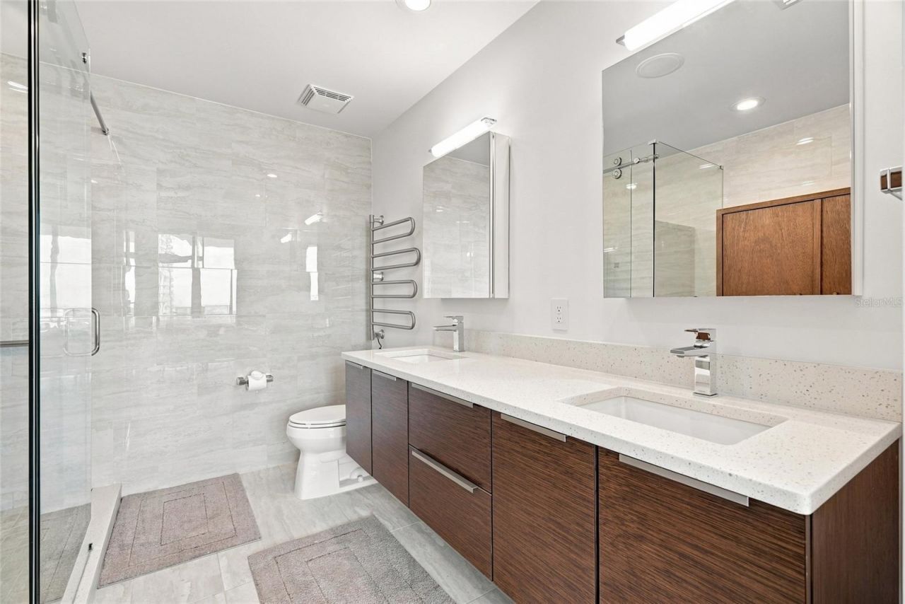 175 1st Street S, Unit 2701, Saint Petersburg, FL 33701 Photo