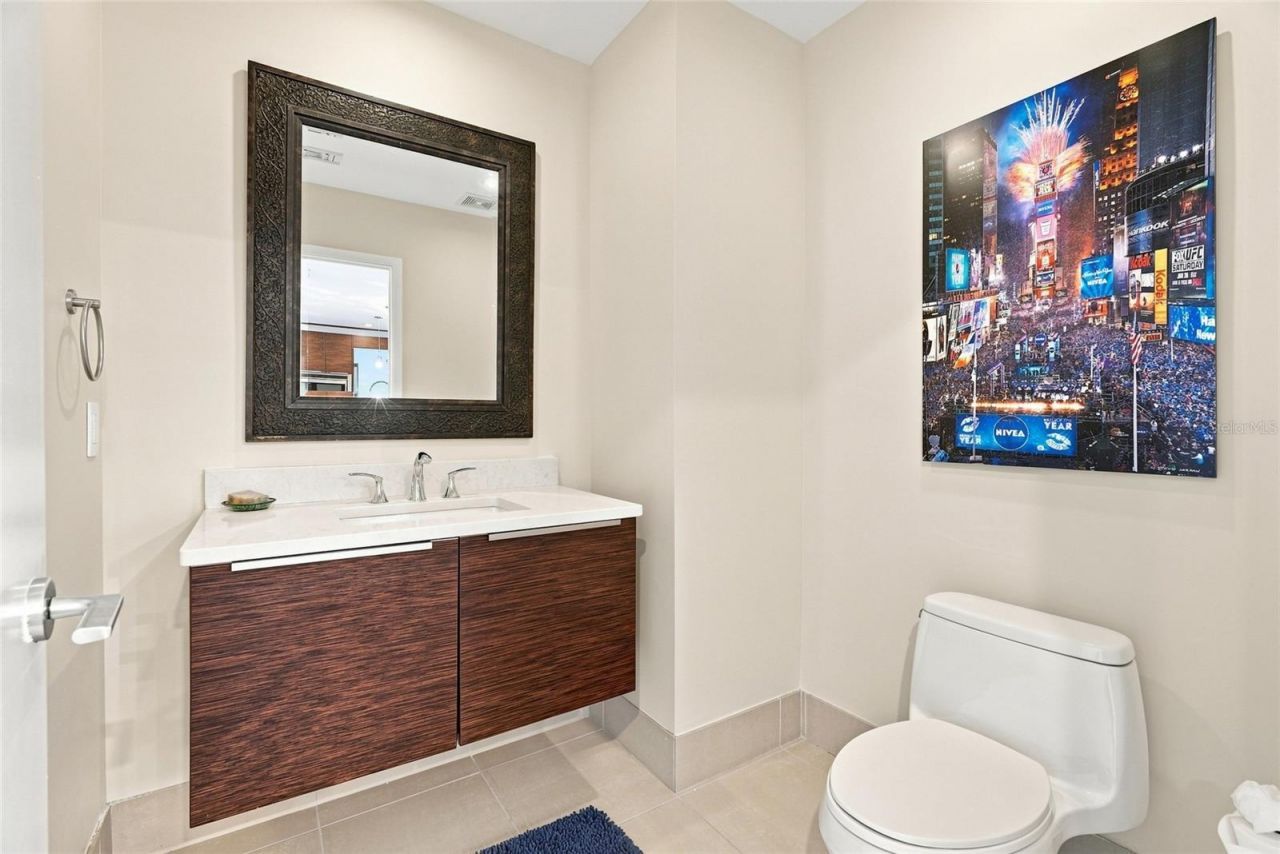 175 1st Street S, Unit 2701, Saint Petersburg, FL 33701 Photo