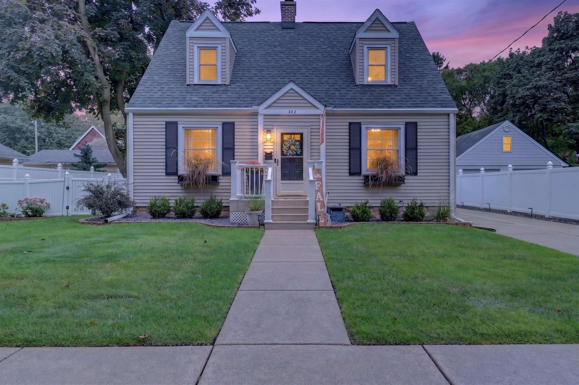 342 S Randall Avenue, Janesville, WI 53545 Main Photo