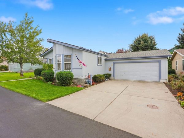 1188 NE 27th Street, Unit 34, Bend, OR 97701