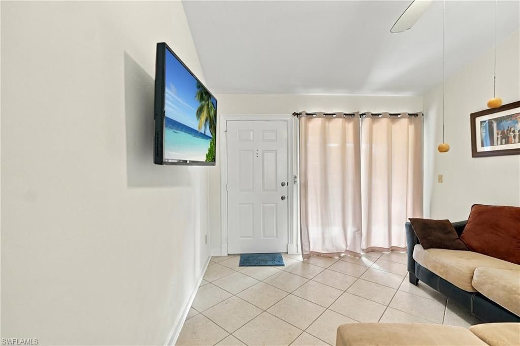 5501 Rattlesnake Hamm Rd , Unit 209, Naples, FL 34113 Photo