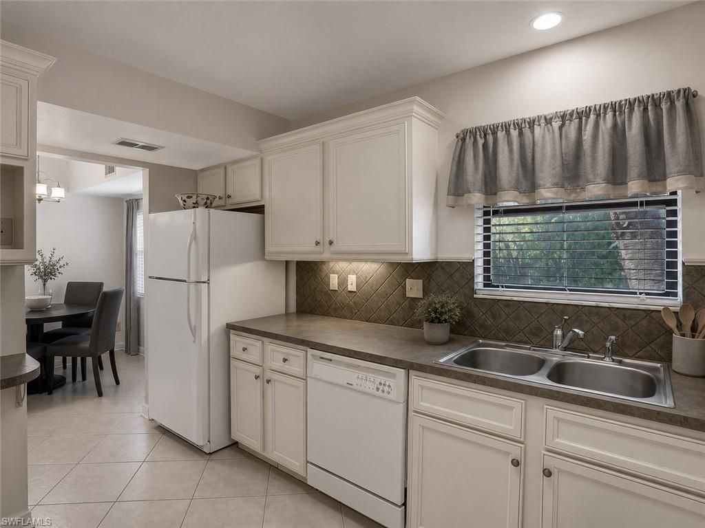 5501 Rattlesnake Hamm Rd , Unit 209, Naples, FL 34113 Photo