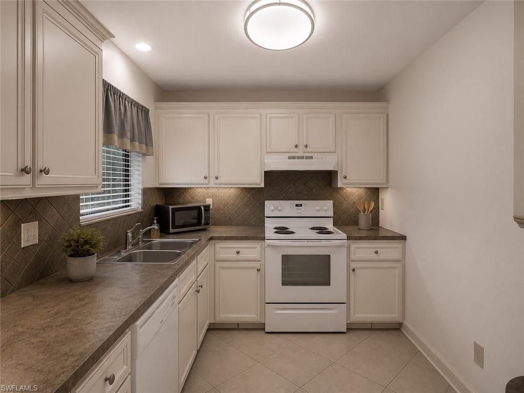5501 Rattlesnake Hamm Rd , Unit 209, Naples, FL 34113 Photo