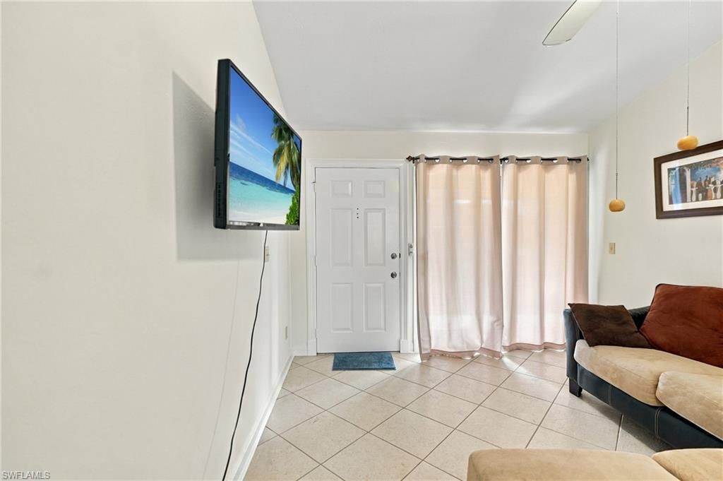 5501 Rattlesnake Hamm Rd , Unit 209, Naples, FL 34113 Photo