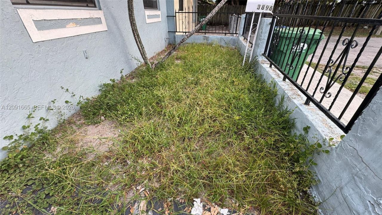 3896 NW 207th St Rd, Miami Gardens, FL 33055 Photo