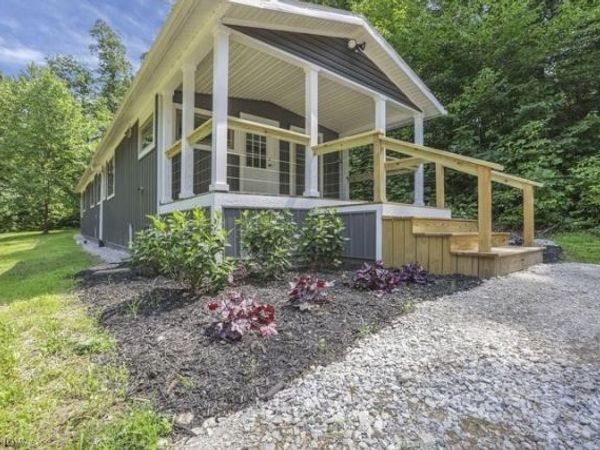 19431 State Route 328 , Logan, OH 45654