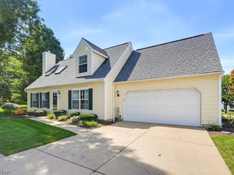 1990 Village Parkway, Tallmadge, OH 44278 Photo 2