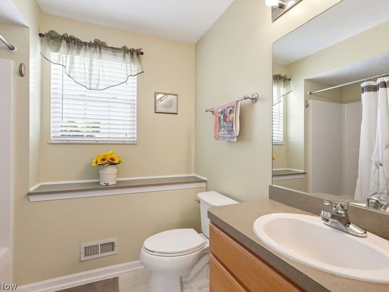 1990 Village Parkway, Tallmadge, OH 44278 Photo 29