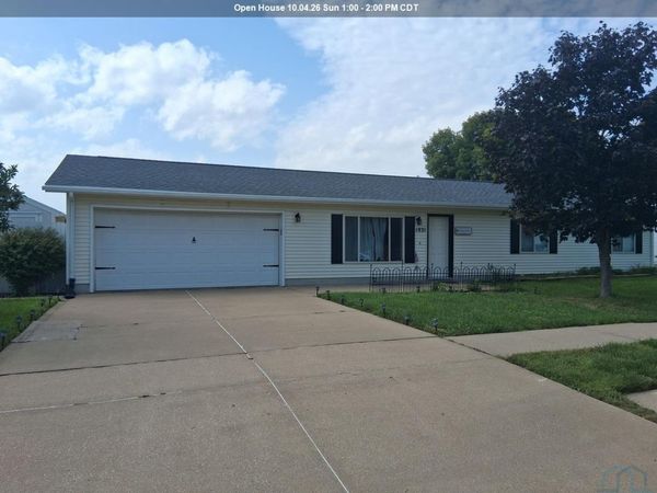 1921 Fairbanks, Sioux City, IA 51109