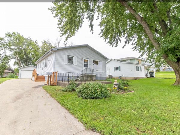703 Oak Street, Mapleton, IA 51034