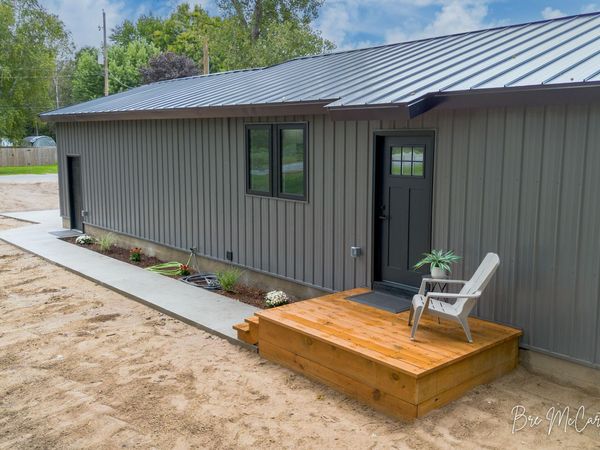 2628 Hamilton Road, Muskegon, MI 49445