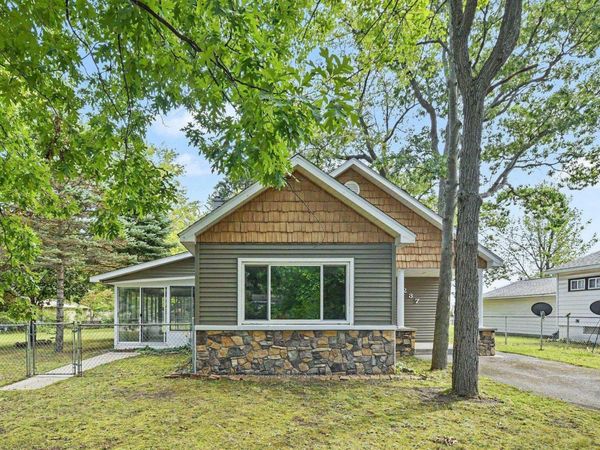 1237 Clinch Street, Traverse City, MI 49686