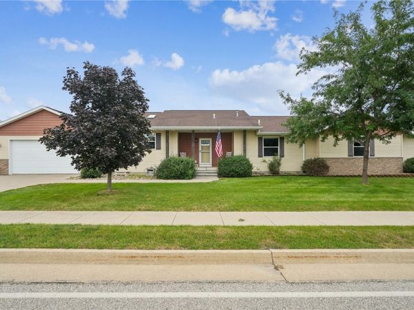 285 Jappa Road, Ely, IA 52227