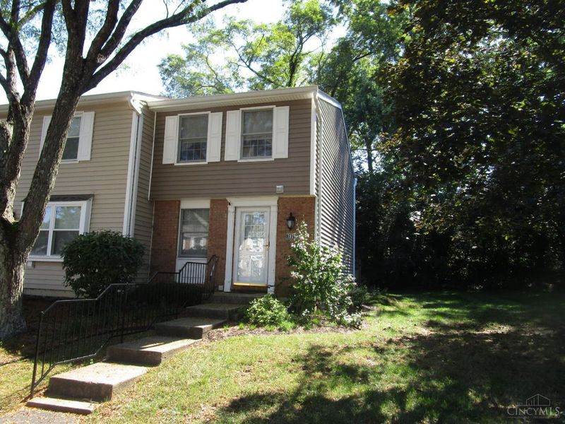 2879 Mossy Brink Court, Deerfield Township, OH 45039 Photo 1