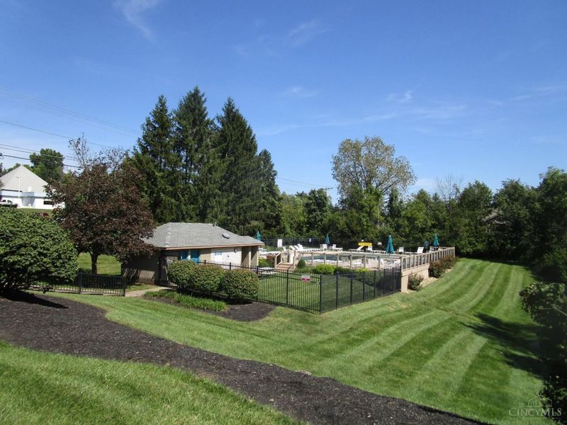 2879 Mossy Brink Court, Deerfield Township, OH 45039 Photo 2
