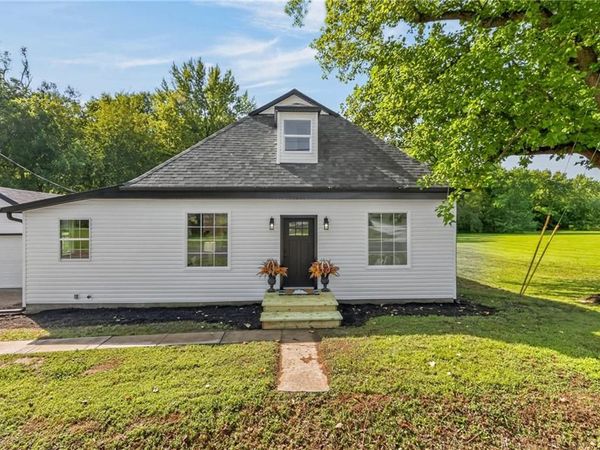 606 E Elijah Street, Easton, MO 64443