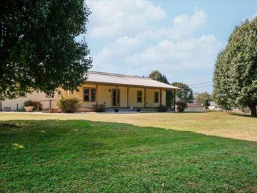 3000 Warm Springs Drive, London, KY 40744