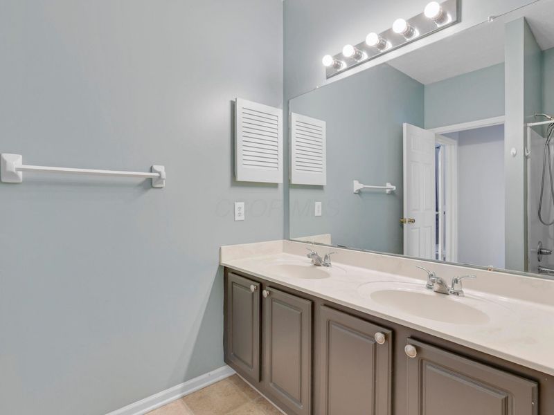 6028 Inishmore Lane , Dublin, OH 43017 Photo 21