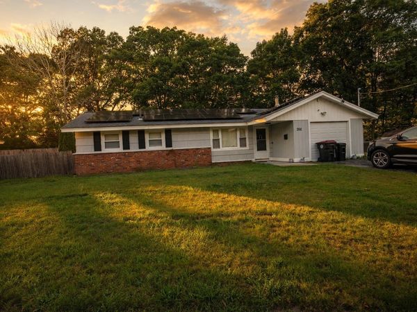 200 Lynn Rd, Brockton, MA 02302