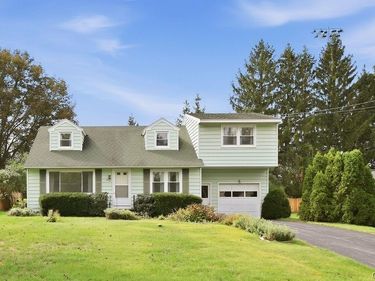 204 Clark Lane , Camillus, NY 13031