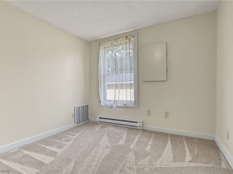16236 Georgette Drive, Burton, OH 44021 Photo 27