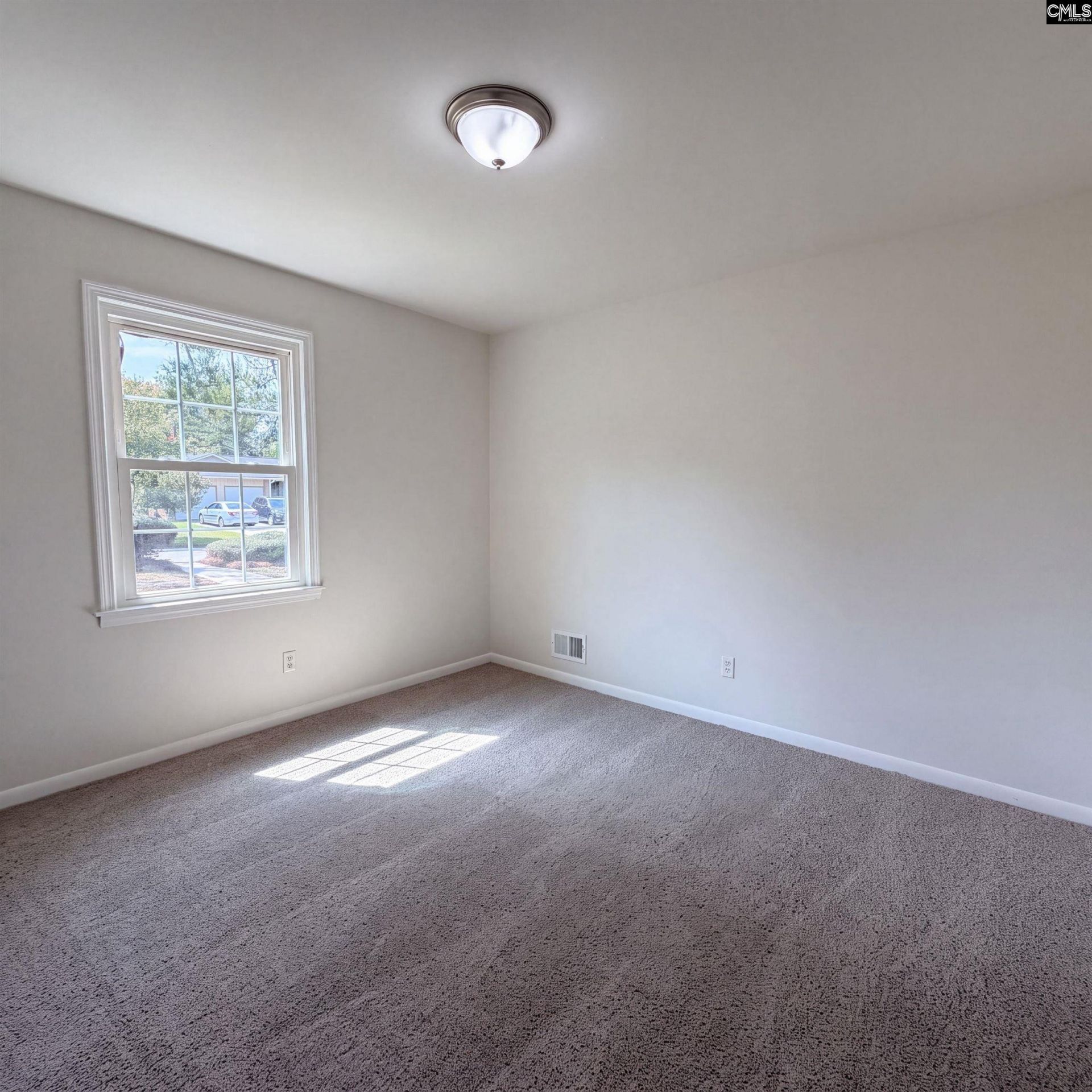 93 Inway Drive  Photo 16