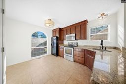 1025 Bradford Ridge Lane photo 4