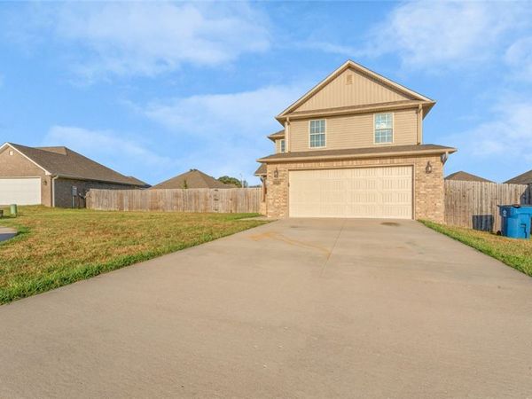 1008 Clearspring Court , Gentry, AR 72734