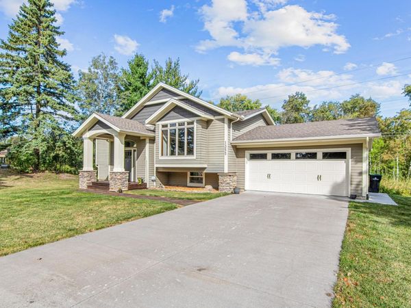 1355 Eide Circle , Arden Hills, MN 55112