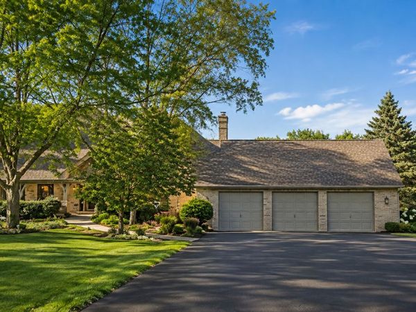 40W920 Bridle Creek Drive , St. Charles, IL 60175