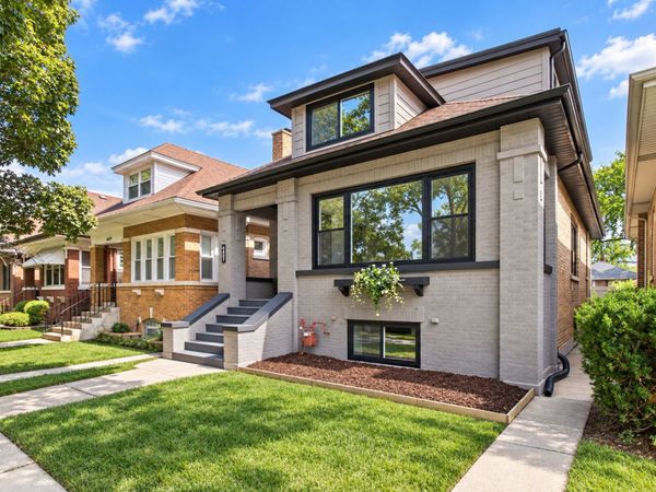 4437 N Marmora Avenue, Chicago, IL 60630