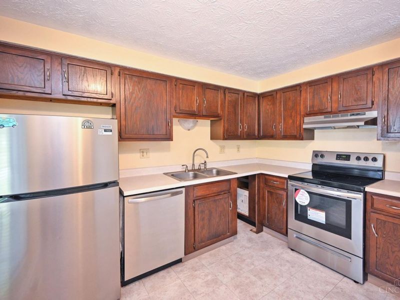 8081 Hetz Drive, Sycamore Township, OH 45242 Photo 16