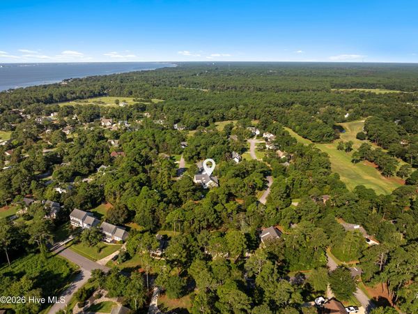 102 Fairway Drive W, Morehead City, NC 28557