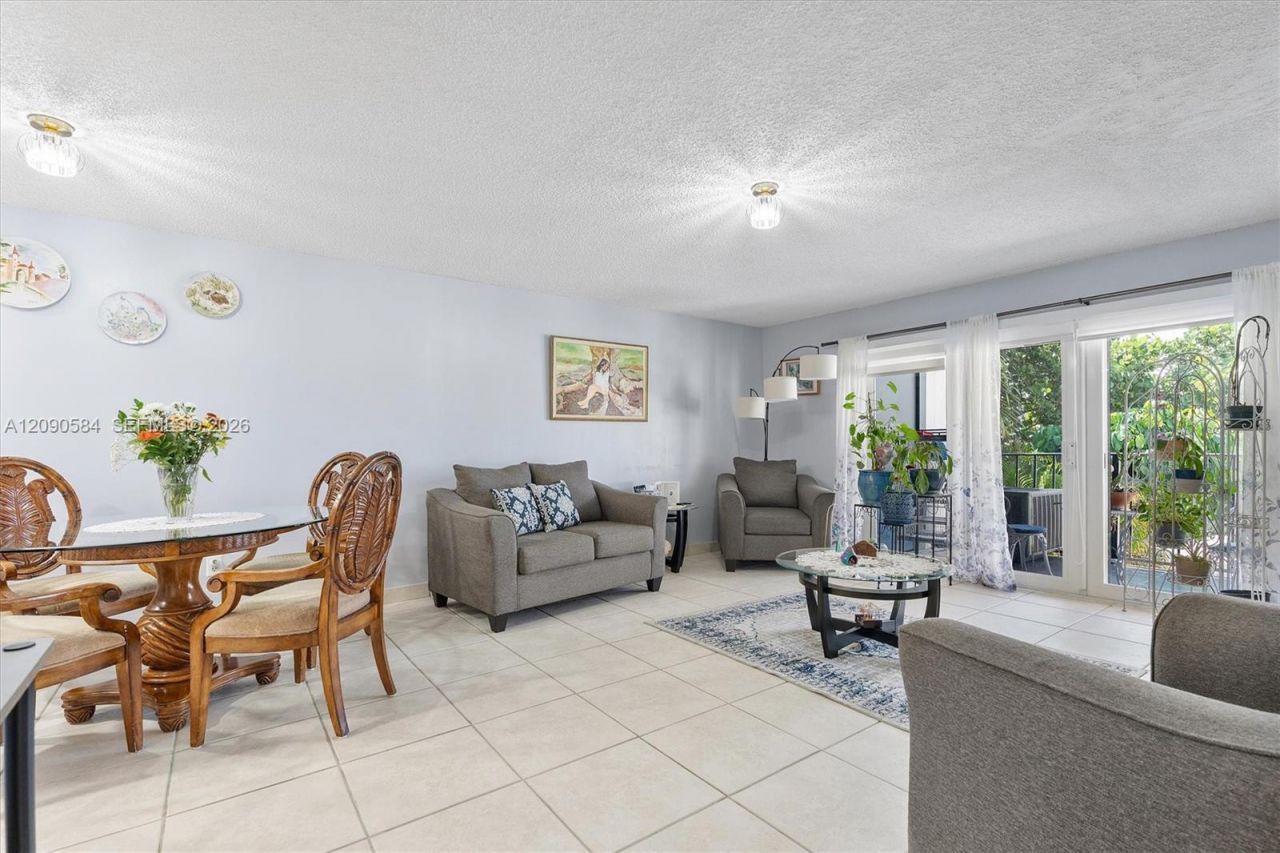 15420 SW 85th Ln, Unit 162, Miami, FL 33193 Photo