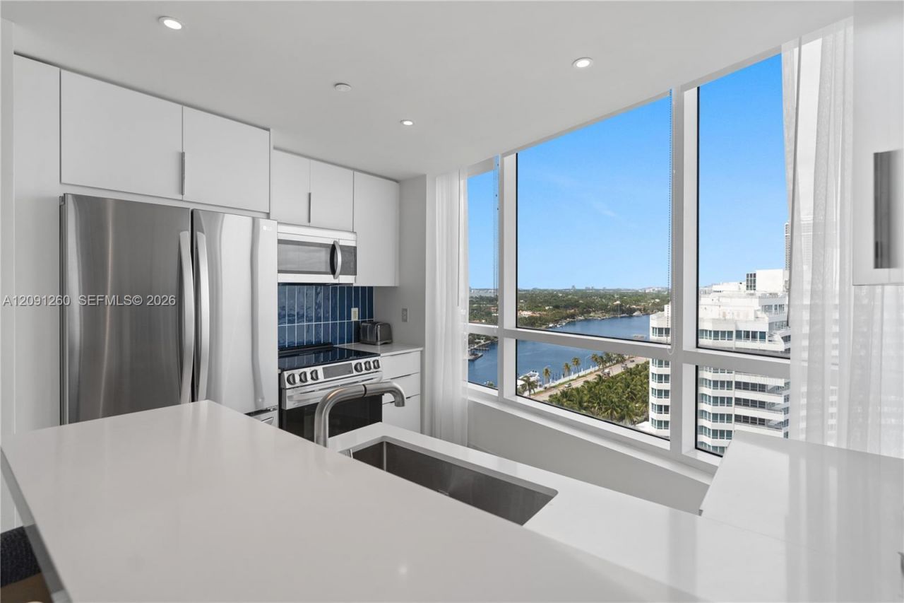 4401 Collins Ave , Unit 1703, Miami Beach, FL 33140 Photo