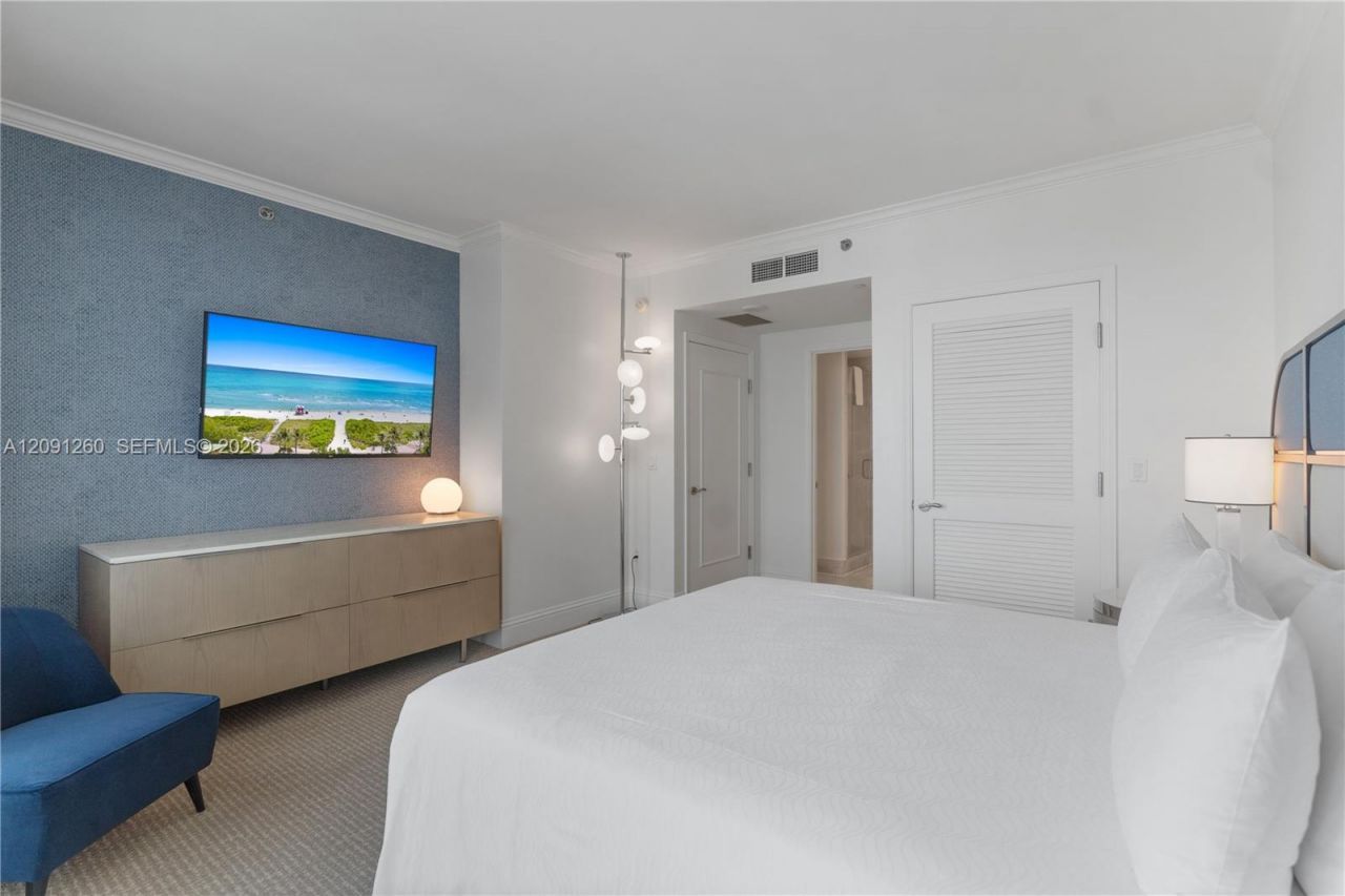 4401 Collins Ave , Unit 1703, Miami Beach, FL 33140 Photo
