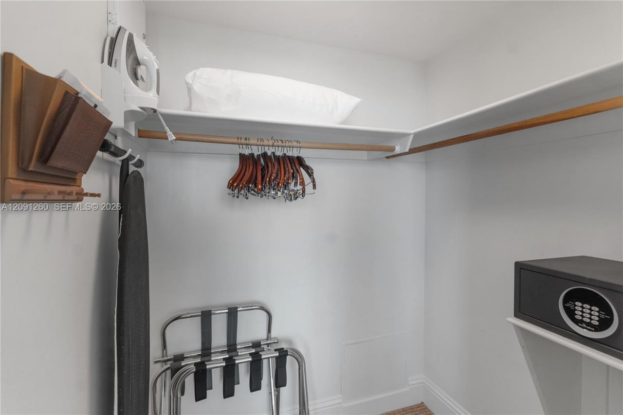 4401 Collins Ave , Unit 1703, Miami Beach, FL 33140 Photo