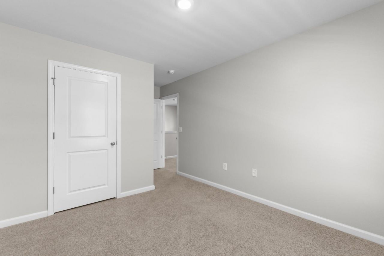 6615 Colonial Dr. Photo 22