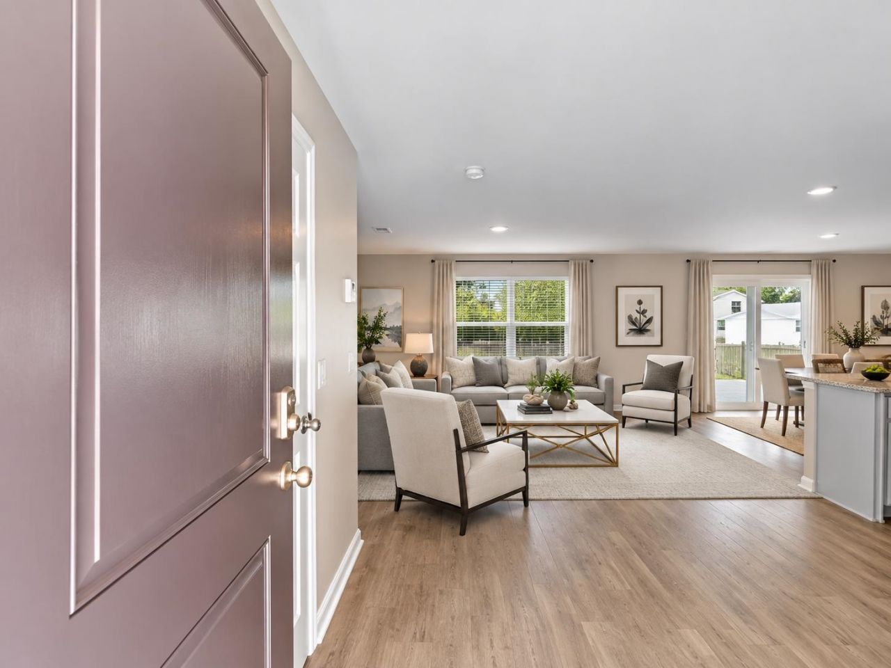6615 Colonial Dr. Photo 4