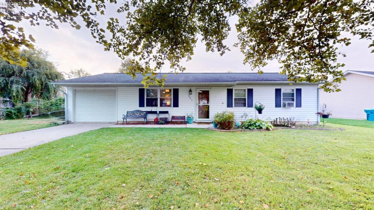 961 Quail Drive, Fremont, OH 43420 Main Photo