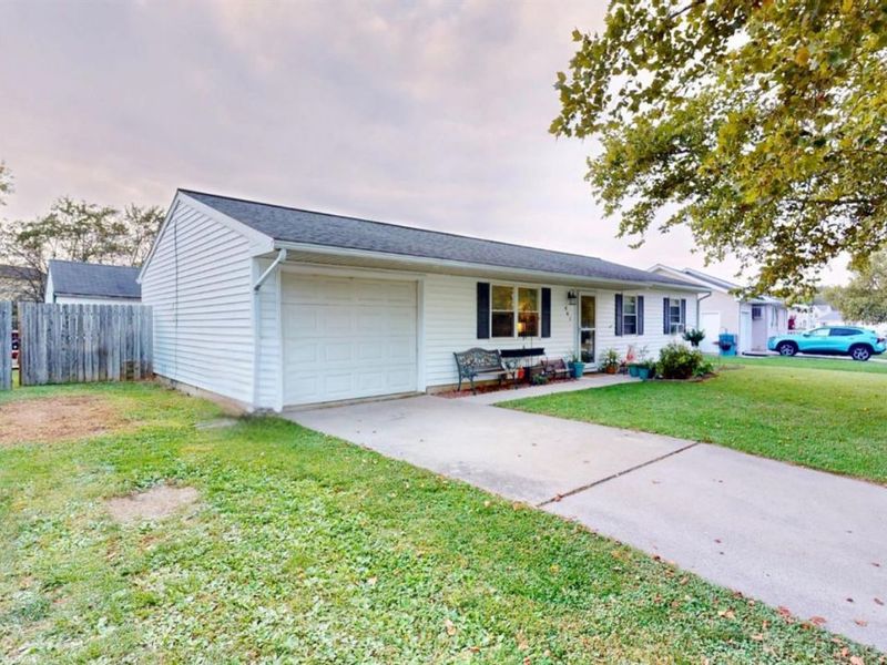 961 Quail Drive, Fremont, OH 43420 Photo 2