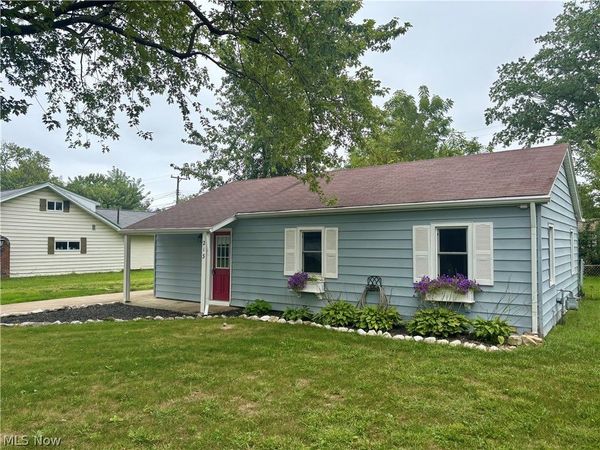 213 Harcourt Road , Vermilion, OH 44089